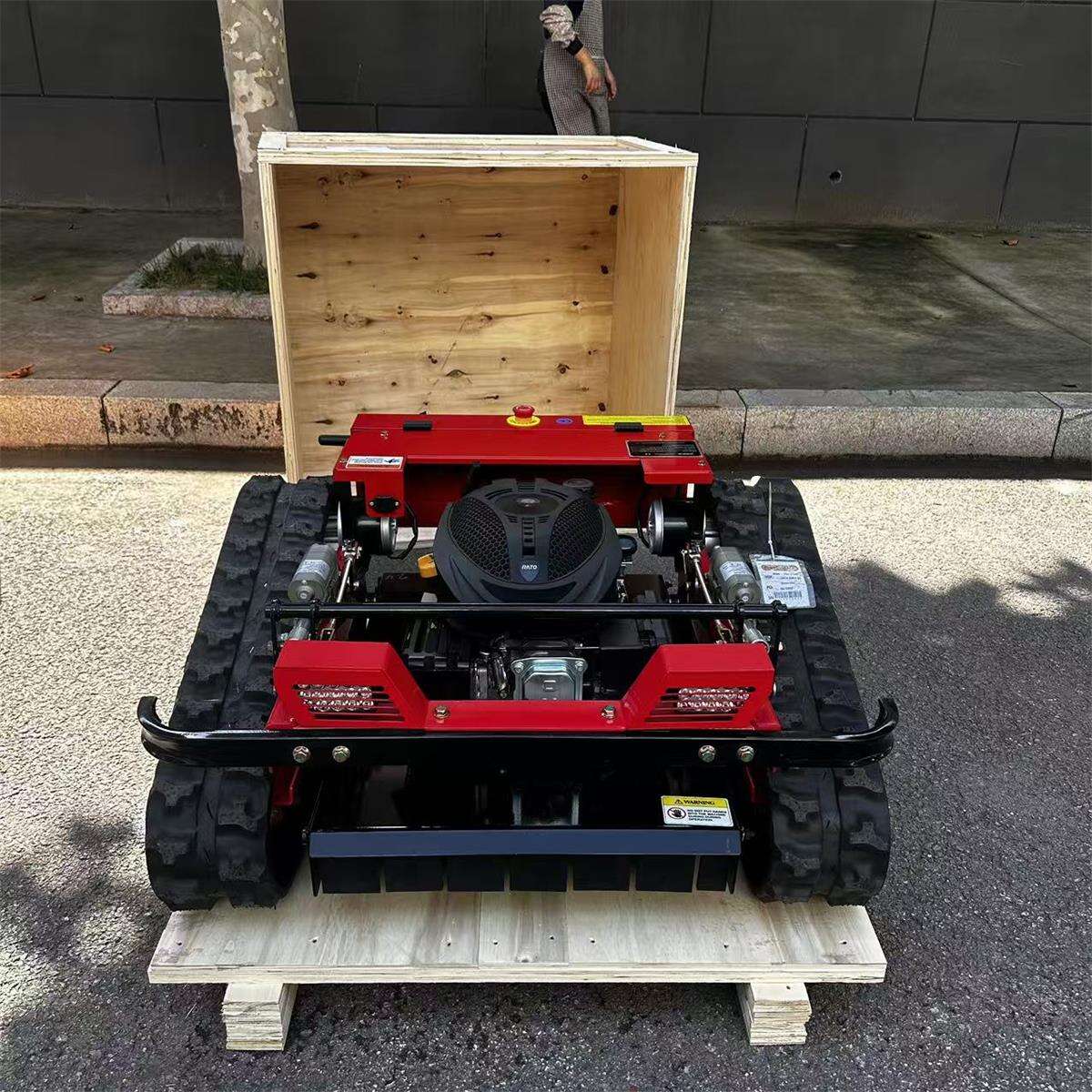 Ten lawn mowers have been ordered by a US customer.