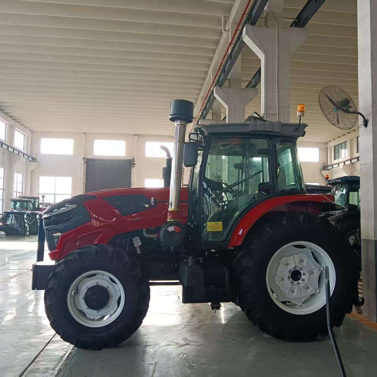 great feature of high quality 4 by 4 tractor