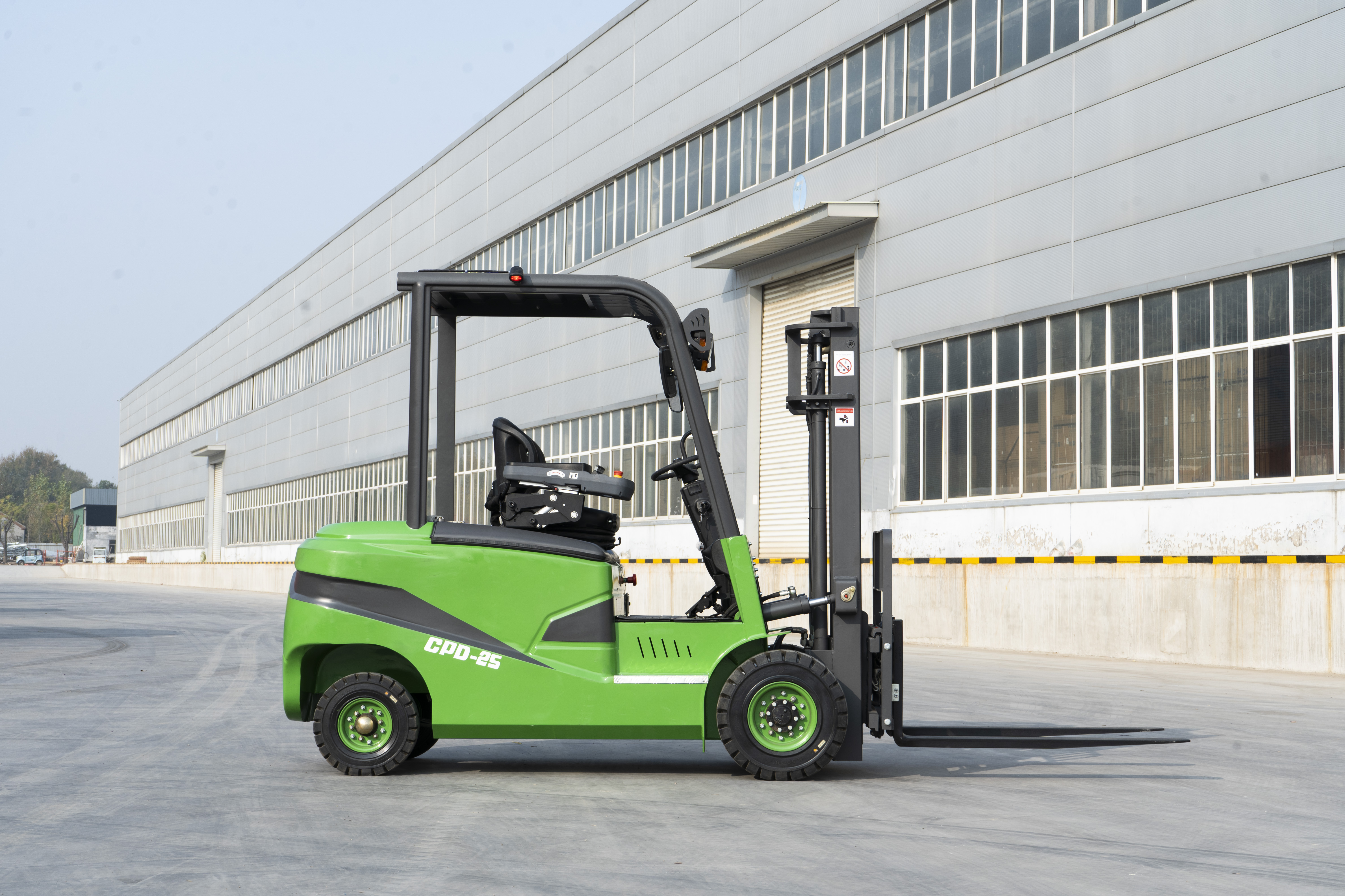 Your Guide to Finding the Best Electric Forklift Deals for Wholesale Buyers