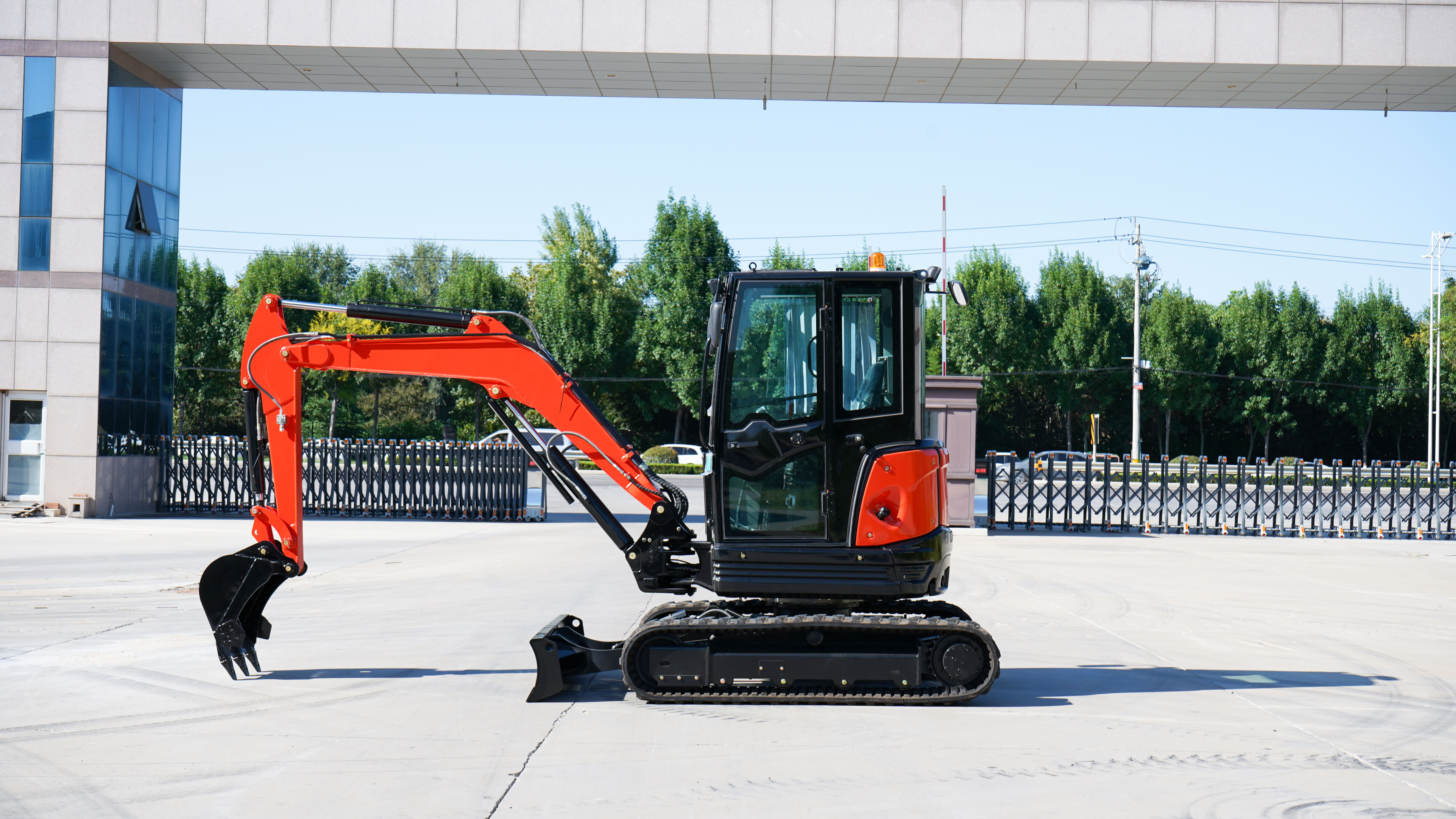 WY35 Low Price Durable Robust Good Quality Red 3.5Ton Track Excavator for Sale