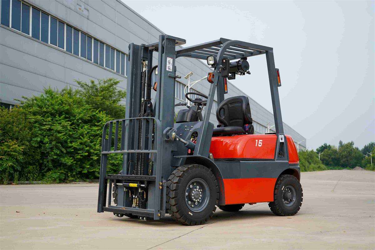 Why do more and more people like electric forklifts?