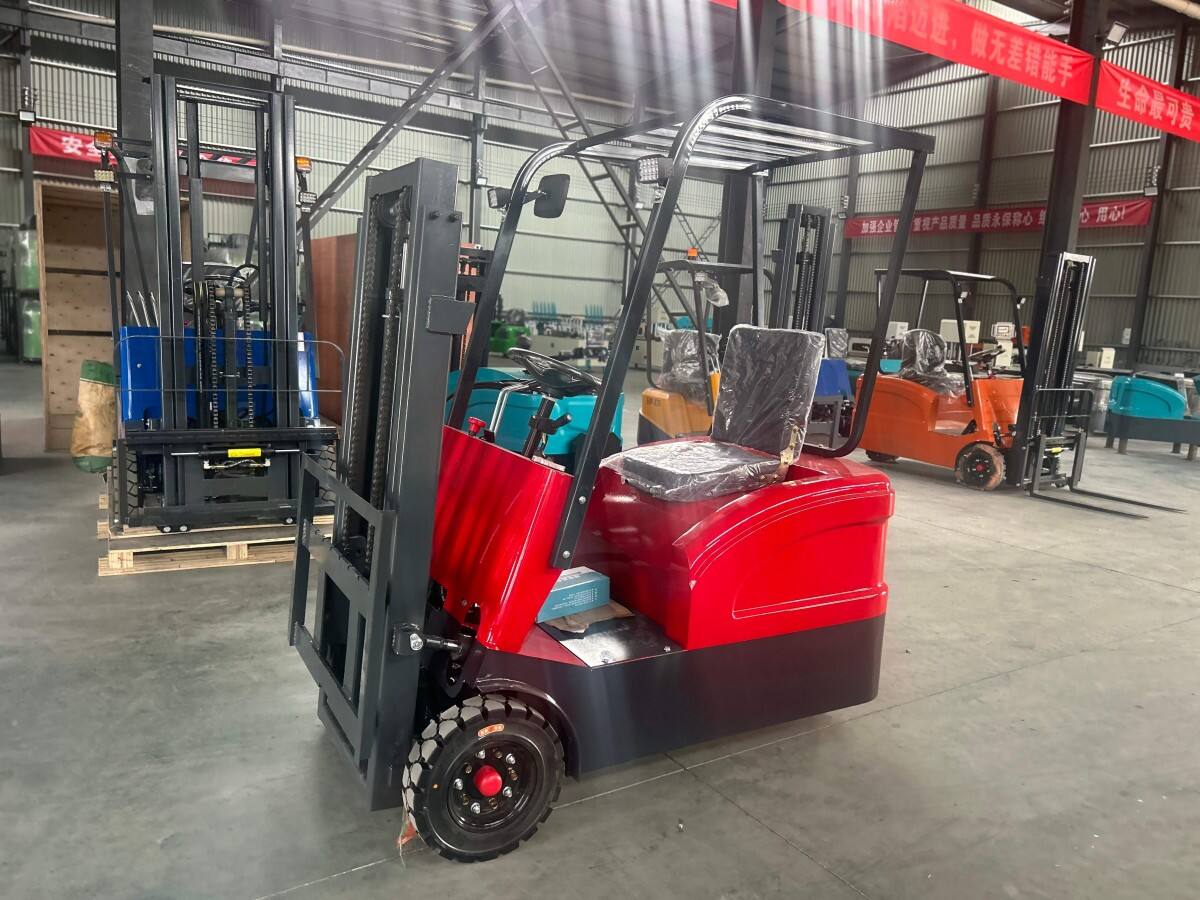electric forklift-2.jpg