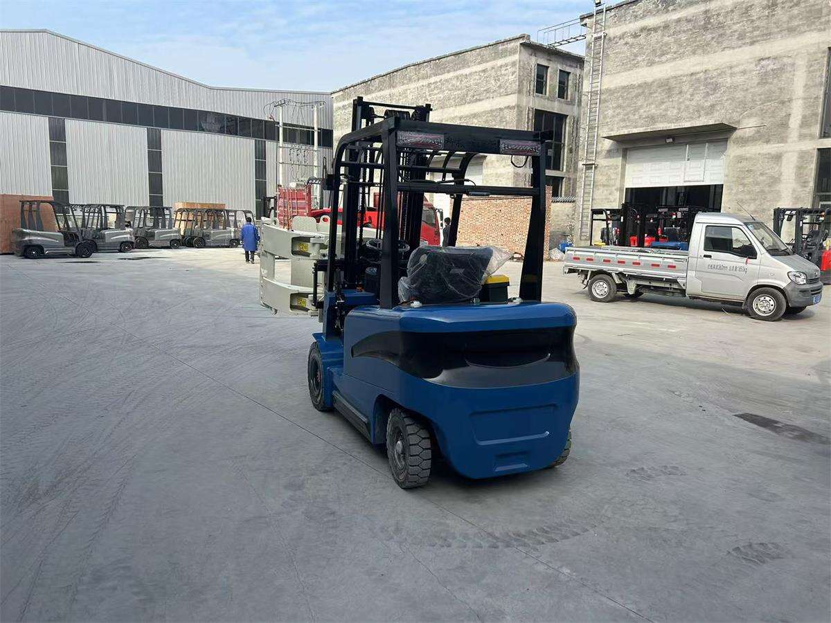 electric forklift