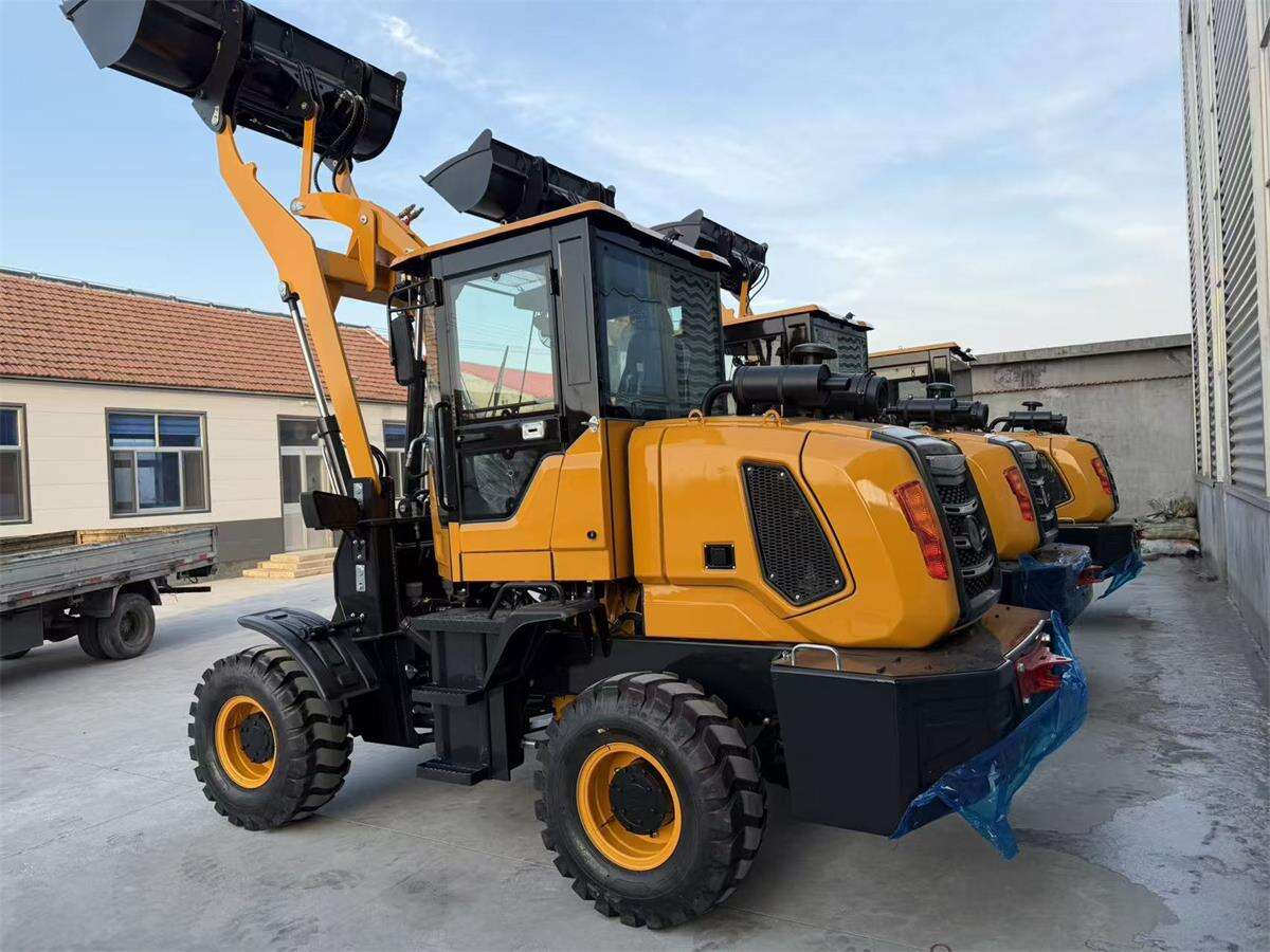 Univerzální pracovní kůň stavební techniky — kolový nakladač