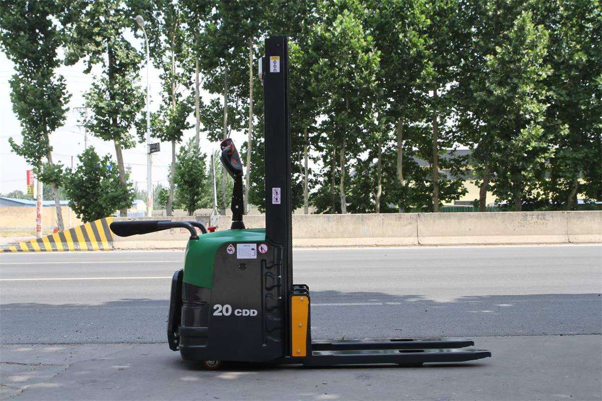 Stackers have low costs and high returns