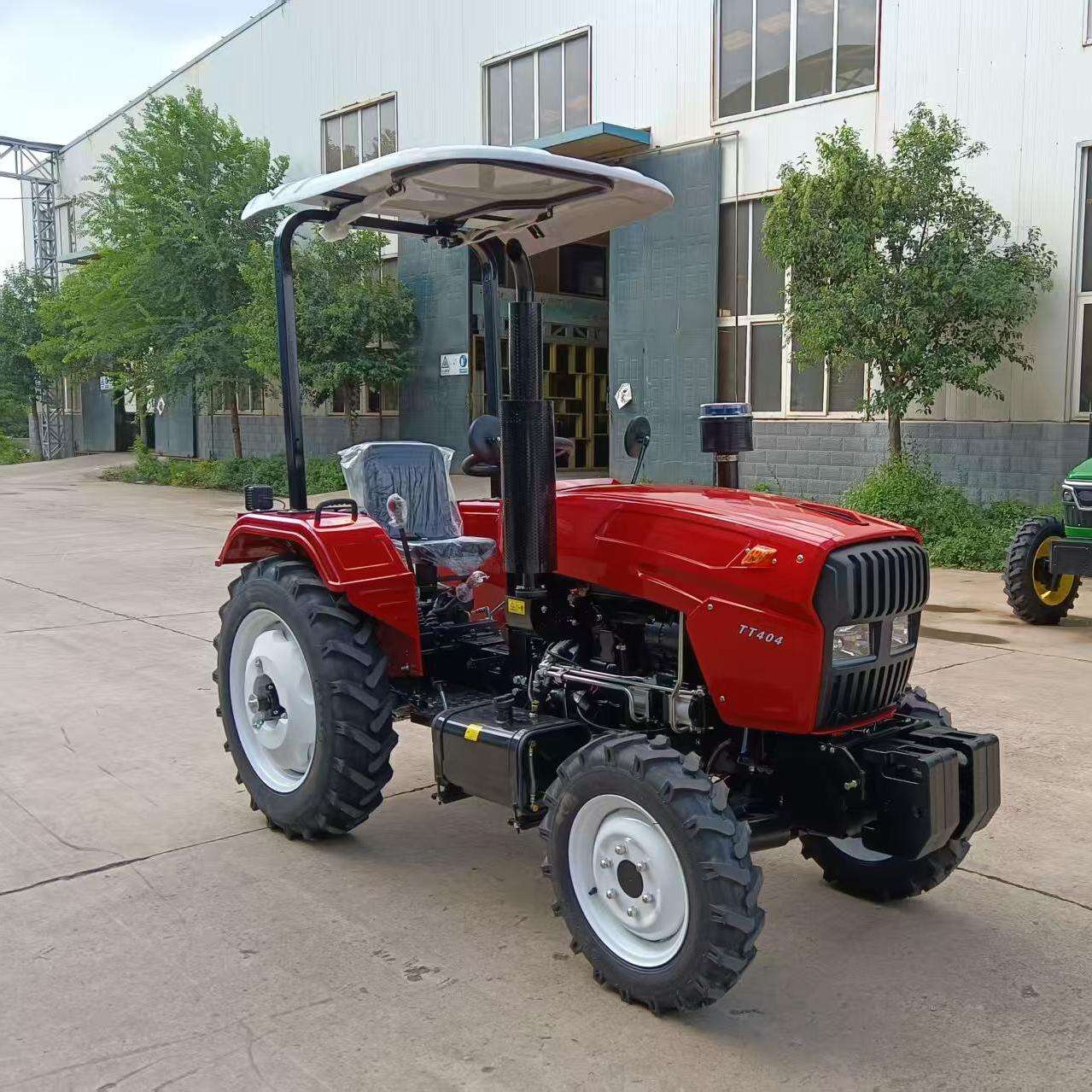 Common Issues with Tractors? Discover the Compact 4x4 Advantage