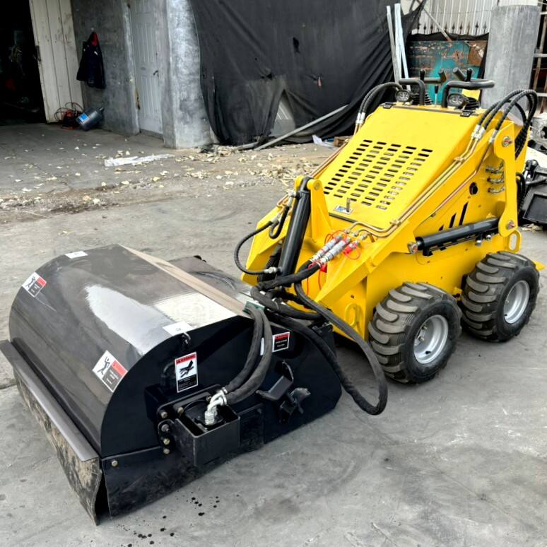  WY330 Factory direct skid steer loader hot sale skid steer attachment china skid steer Factory price mini skid steer track loader