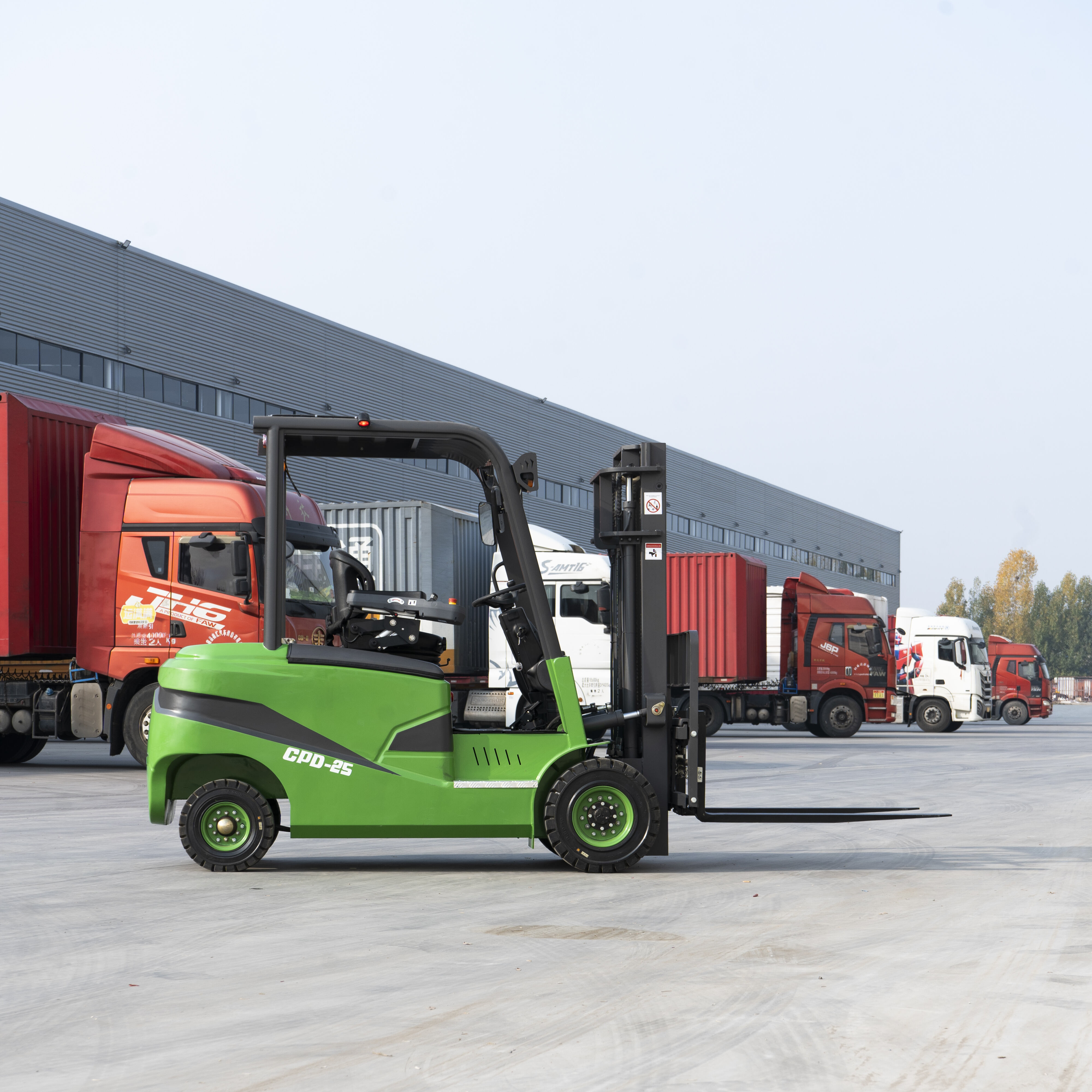 Hvor du kan købe højkvalitets elektriske gaffeltrucks på 3 ton til grossistpriser