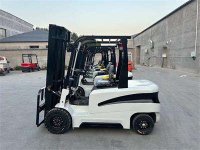 What should be noted when using an electric forklift?