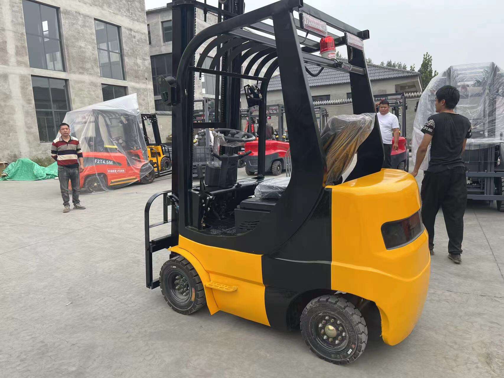 electric forklifts