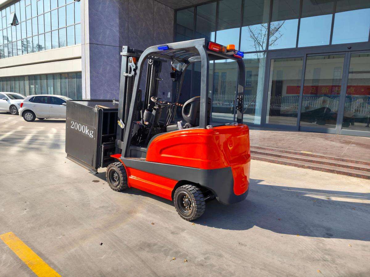 Electric forklifts are a great helper for warehouses.