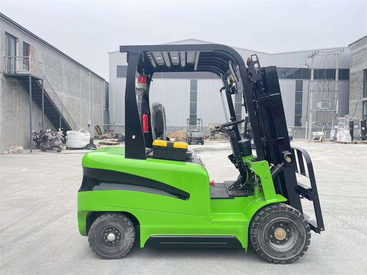 electric forklift