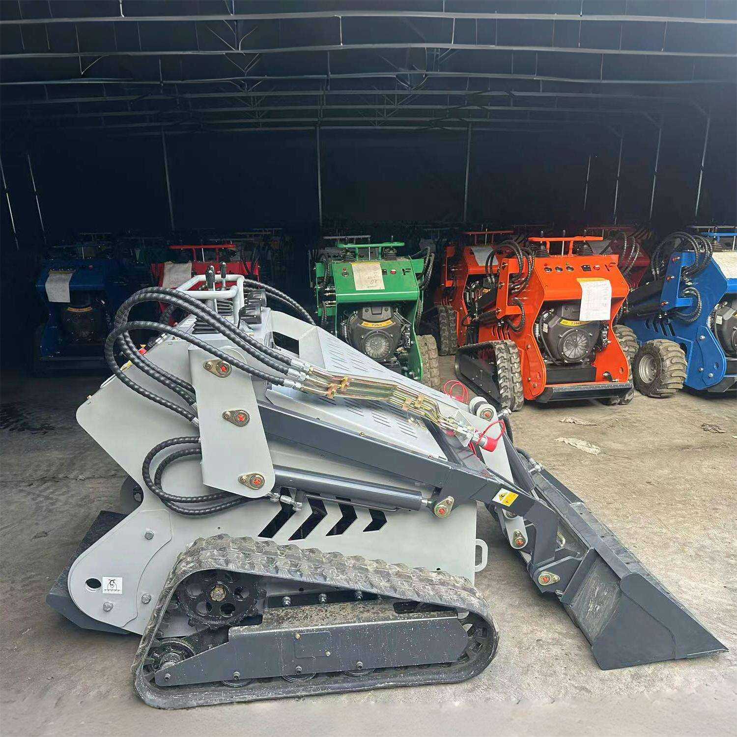 How to Maximize Efficiency with the Right Skid Steer Loader Bucke
