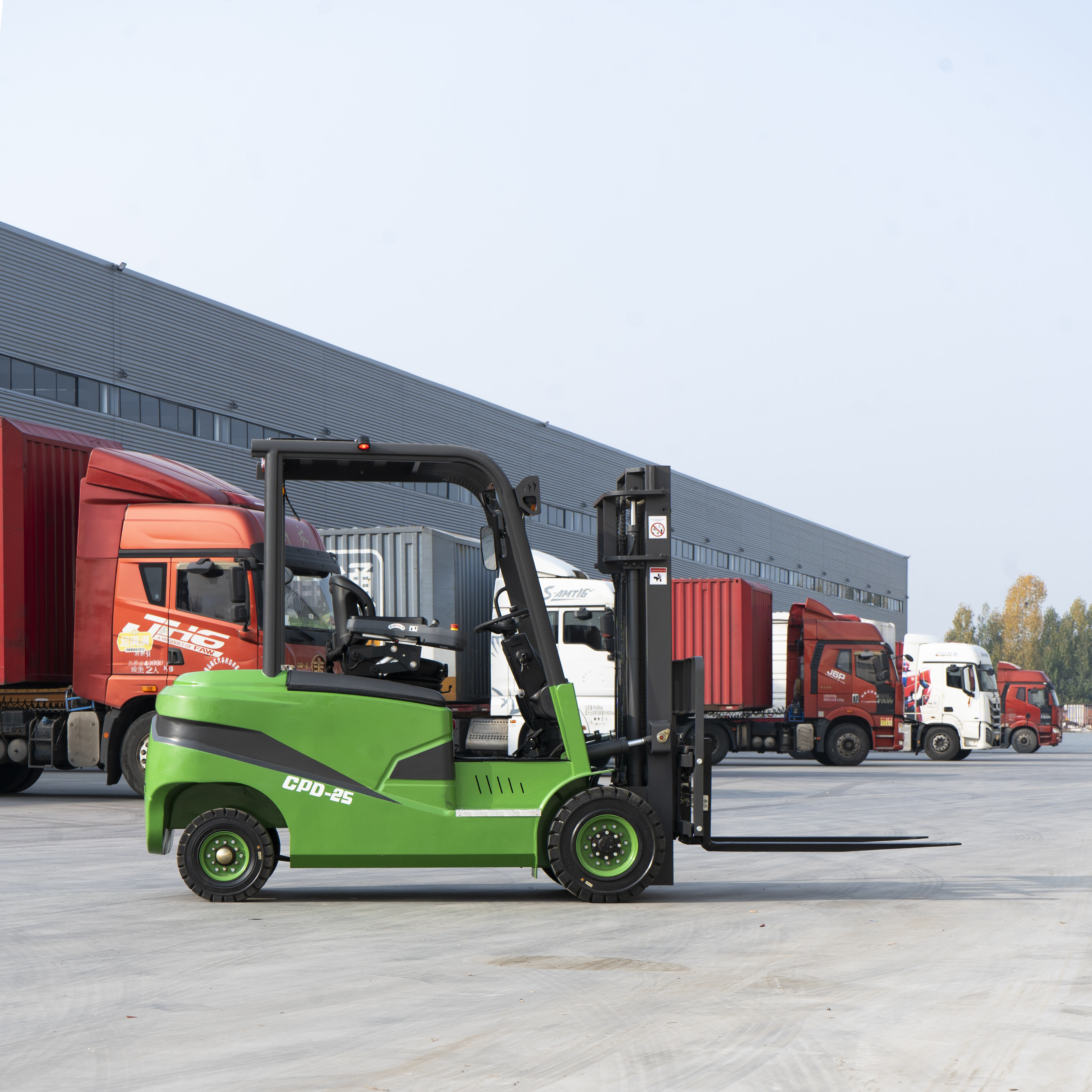 Sådan vælger du den rigtige elektriske gaffeltruck på 3 ton til dine virksomhedsmæssige behov