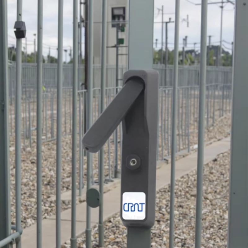 Come una serratura a controllo remoto migliora la sicurezza delle cabine elettriche