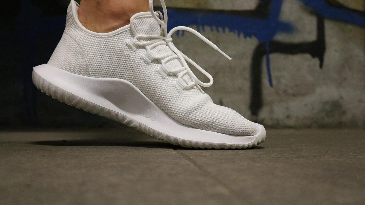 Optimized Machinery for Multi-Layer Sports Shoe Material Assembly