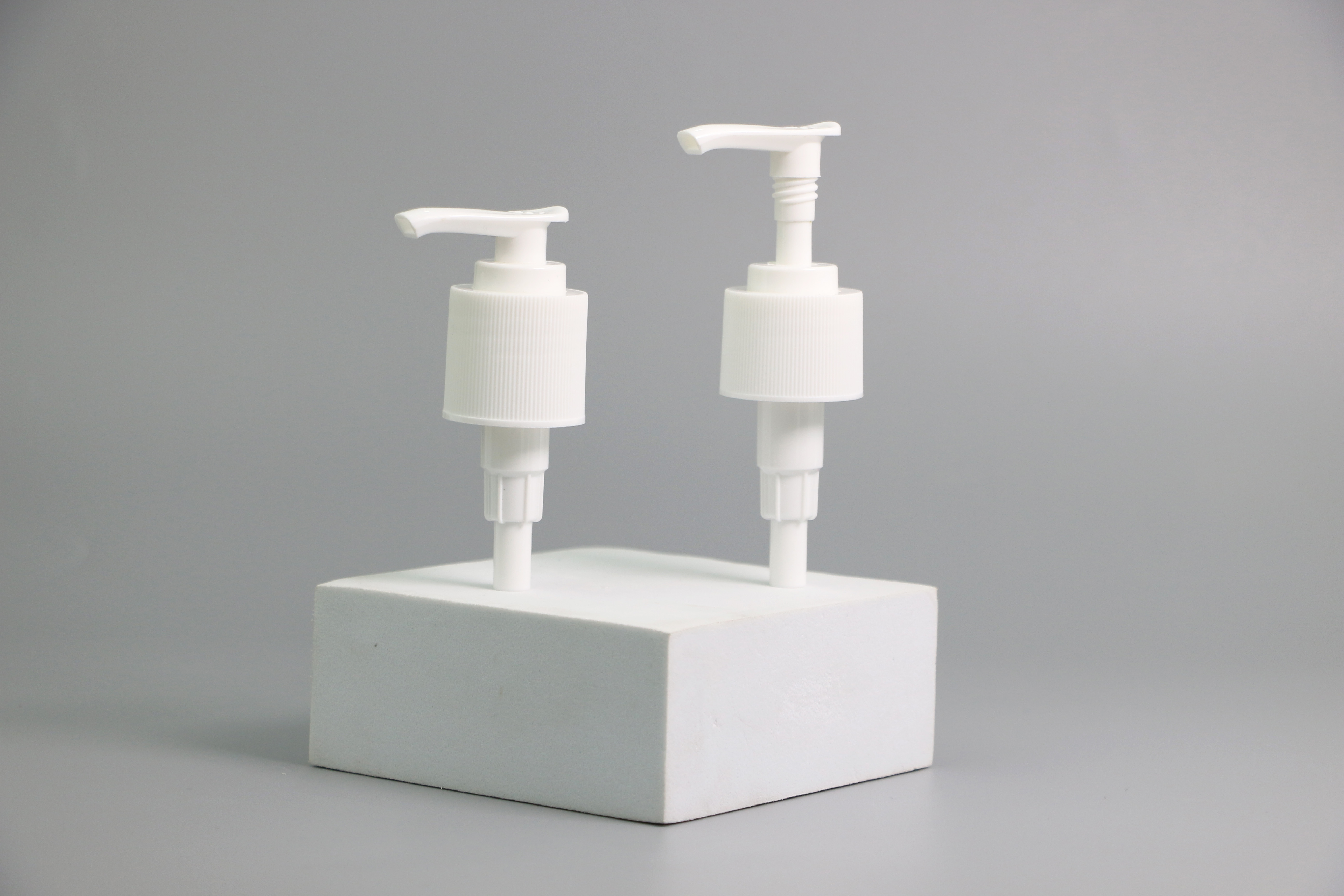 Pangkalahatang Kakayahang Magamit at Simpleng Pag-install