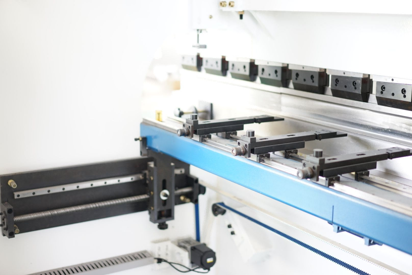 SPS® NC Press Brake Backgauge.png