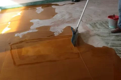 Epoksitopplag: Ideell for å beskytte og pynte møbelflater