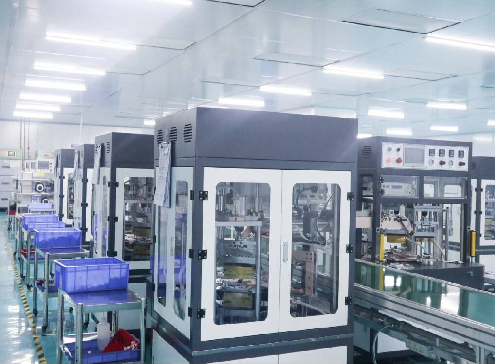 Put The Coro Colln The Packaging Film And Seal The Top And Side Edges