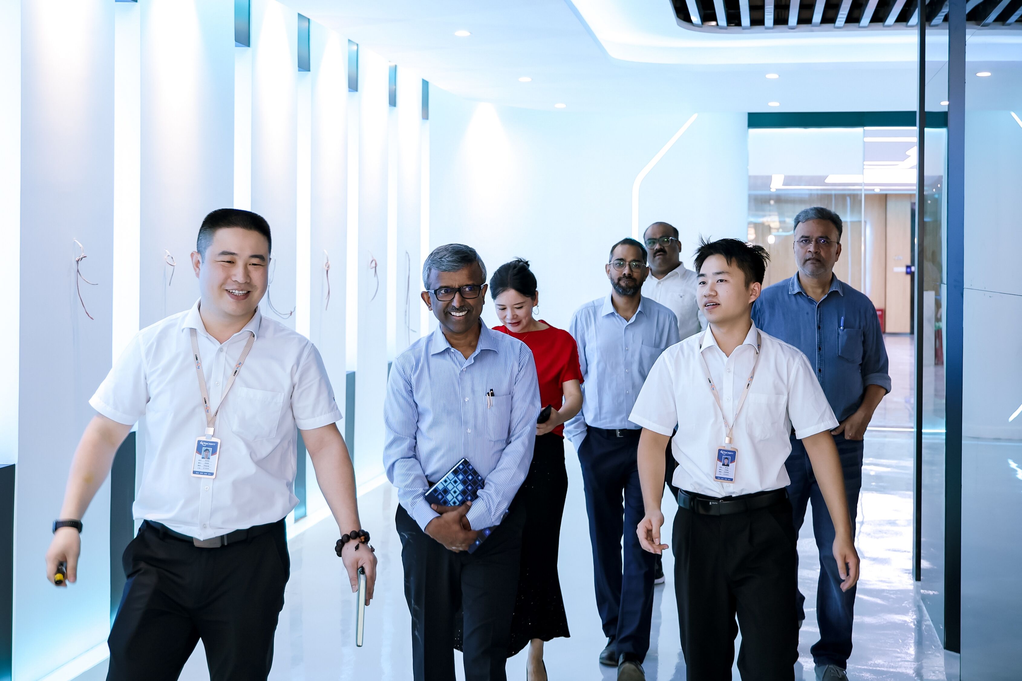 Titan Management Team from Tata Visits Shentong to Explore Watch Battery Cooperation Opportunities
