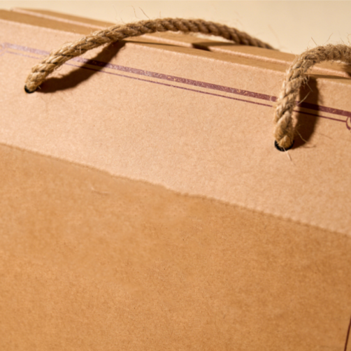 Custom kraft paper embossed gift boxes are available in various materials