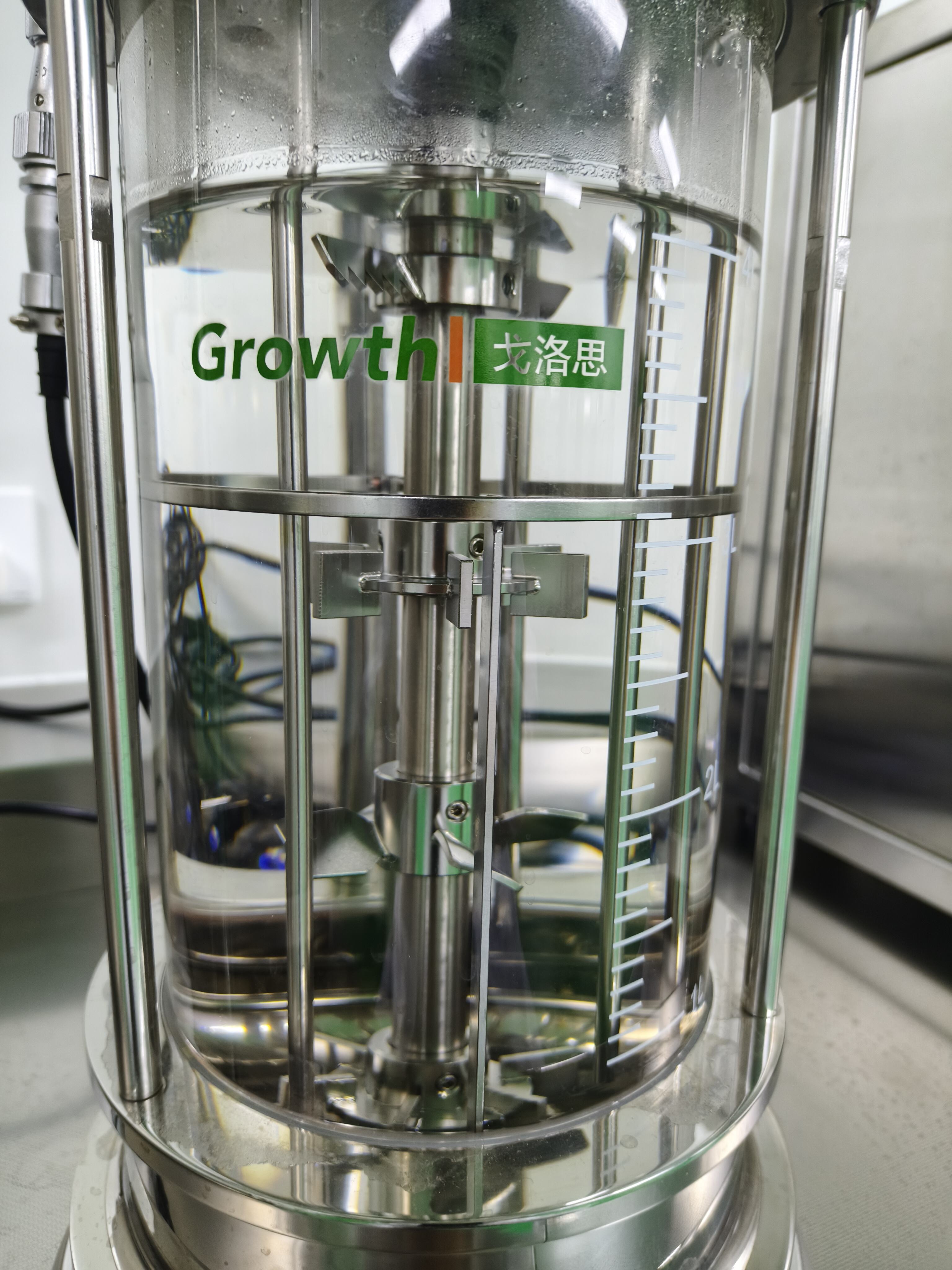 MICROIPOWER VP