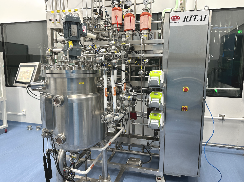 Advanced Microcarrier Bioreactor Solutions for Biopharmaceuticals