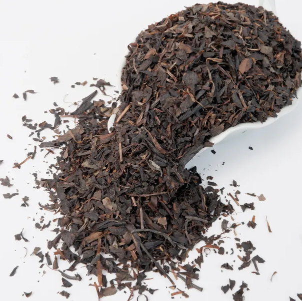 What factors affect the shelf life of bulk tea leaves?
