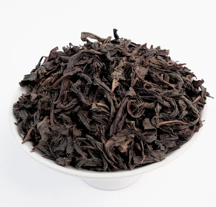 What are the key considerations when selecting oolong tea for wholesale?