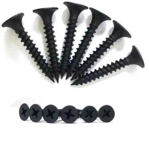 How do drywall screws reduce damage while holding strongly?