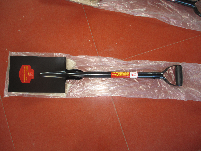 How do metal-handle shovels adapt to heavy-duty work?