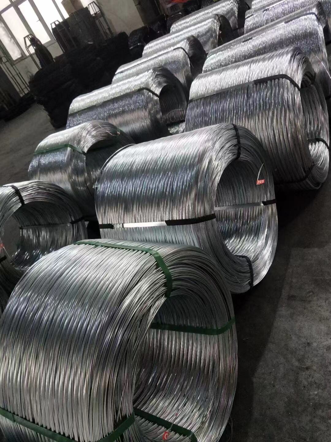 Qof: Dibadda Xoolaha, Dhagaxtooyada Metal Waxaa La Sameeyaa Si Wadajirka Dadweynaha