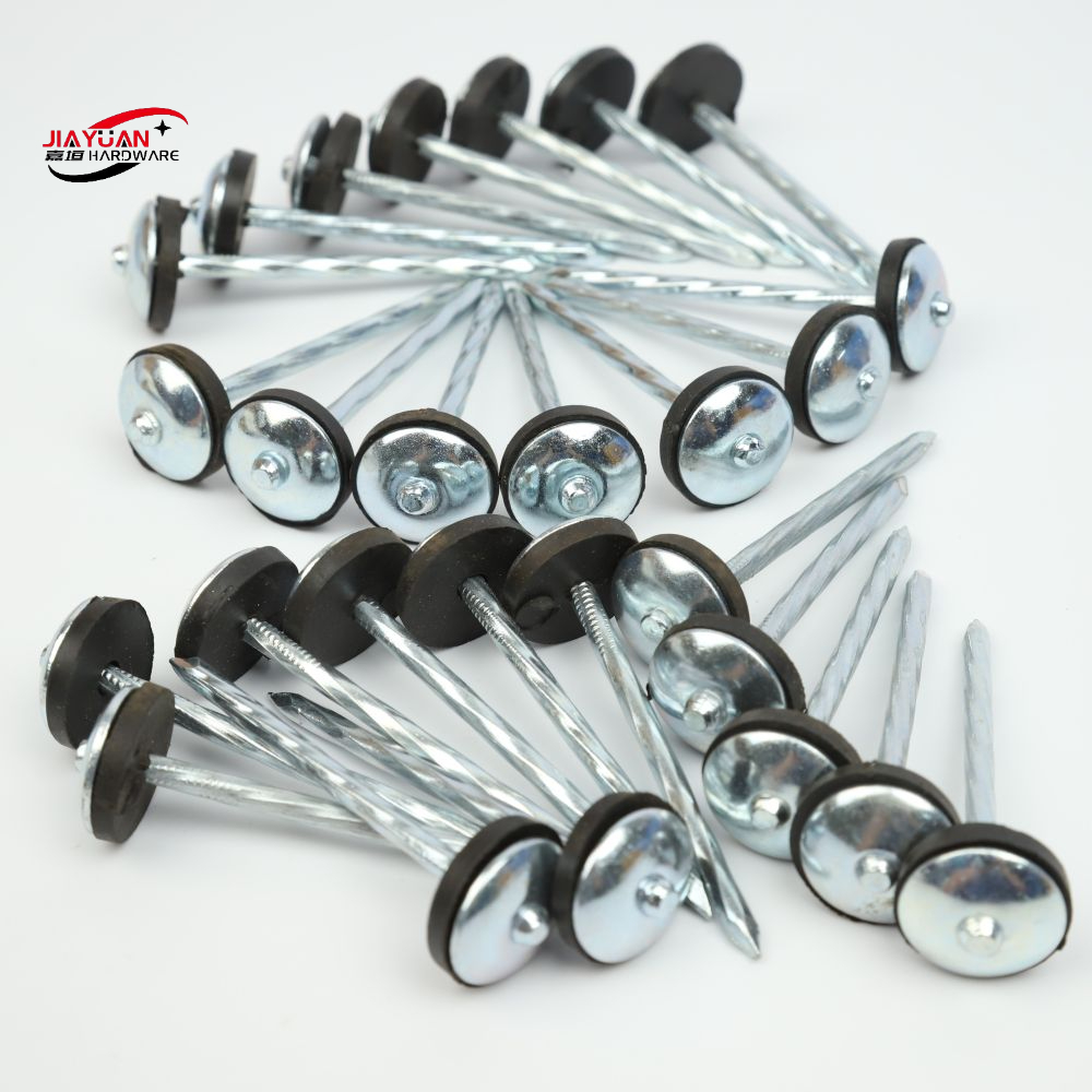 Як обрати цвяхи для покрівлі з метою забезпечення стійкості у екстремальних погодних умовах?