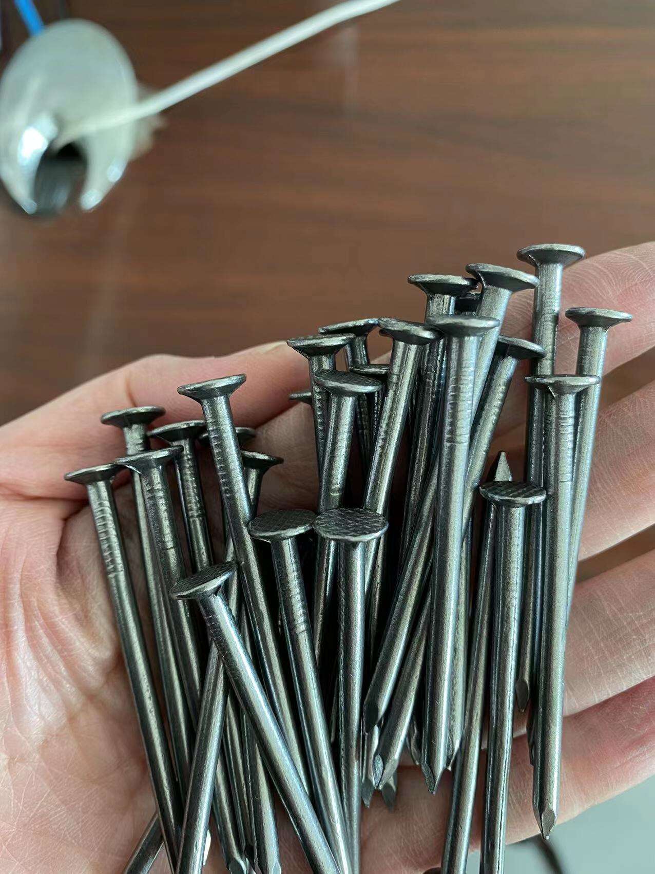 Wire Nails: Smooth and Precise Fasteners for Carpentry