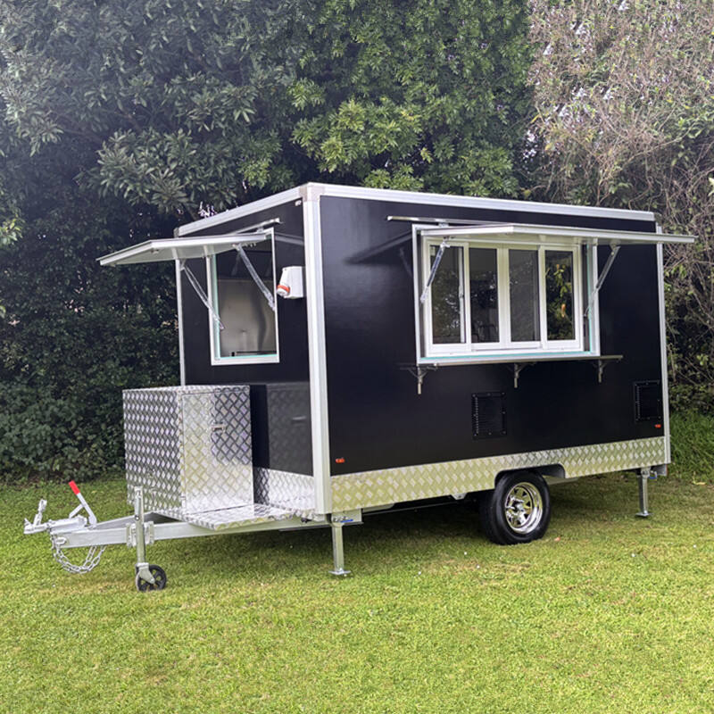 Trailer de comida grande preto de 40 pés Trailer de comida vazio para venda Cozinha completa equipada