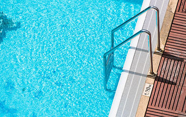 Topfarvetrends for swimmingpools i 2024