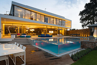 Hoe die infinity pool 'n sosiale media statussimbool geword het