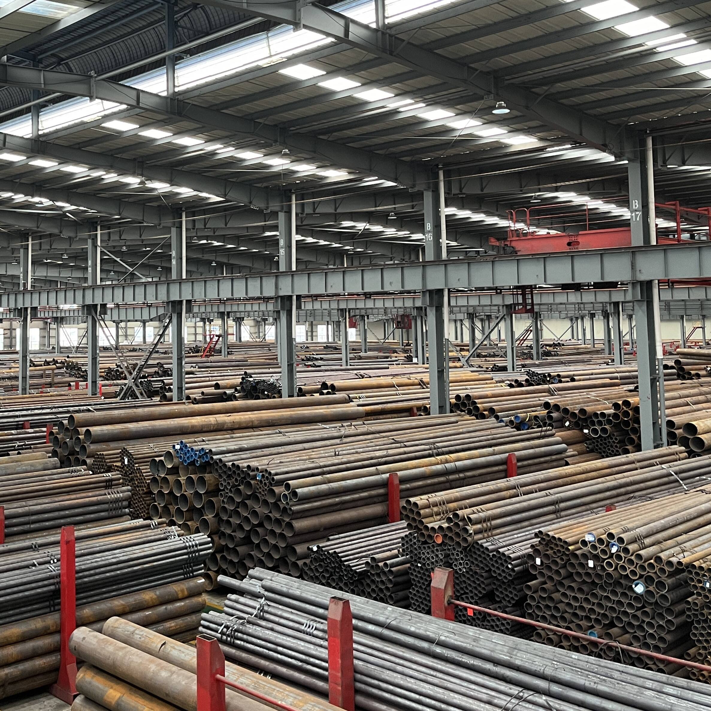 How Udream's High-quality carbon steel pipes produced?