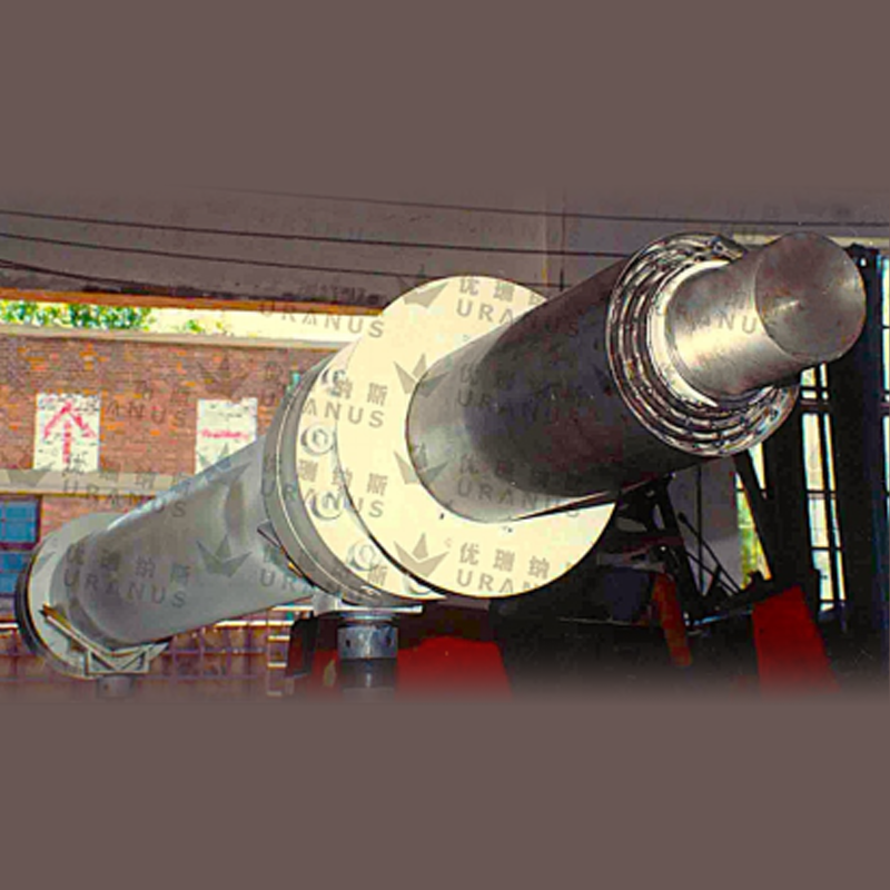 Hydraulický valec konvertora pre výrobu ocele LD (BOF)