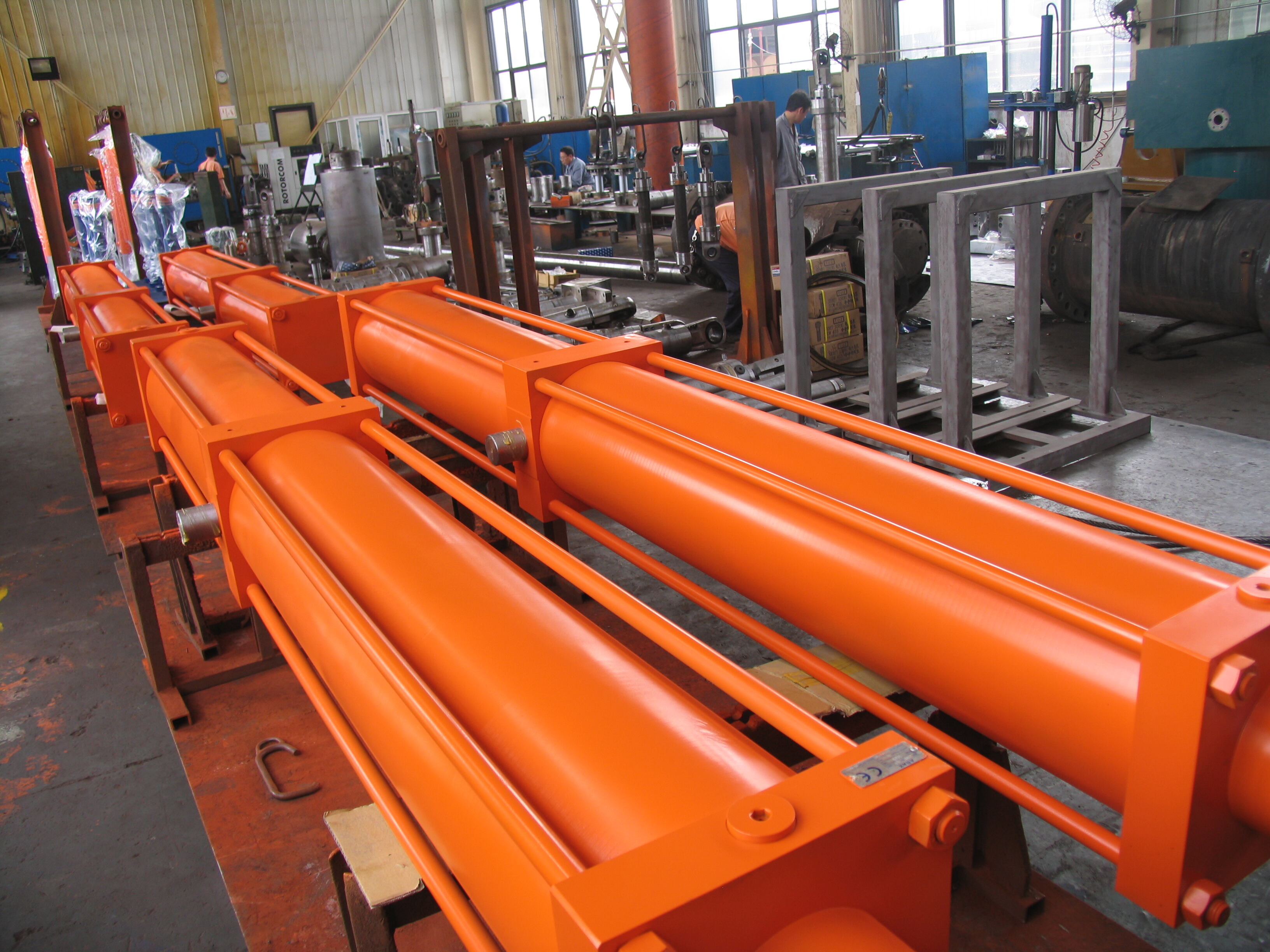 High - Performance Hydraulic Cylinders for Diverse Applications