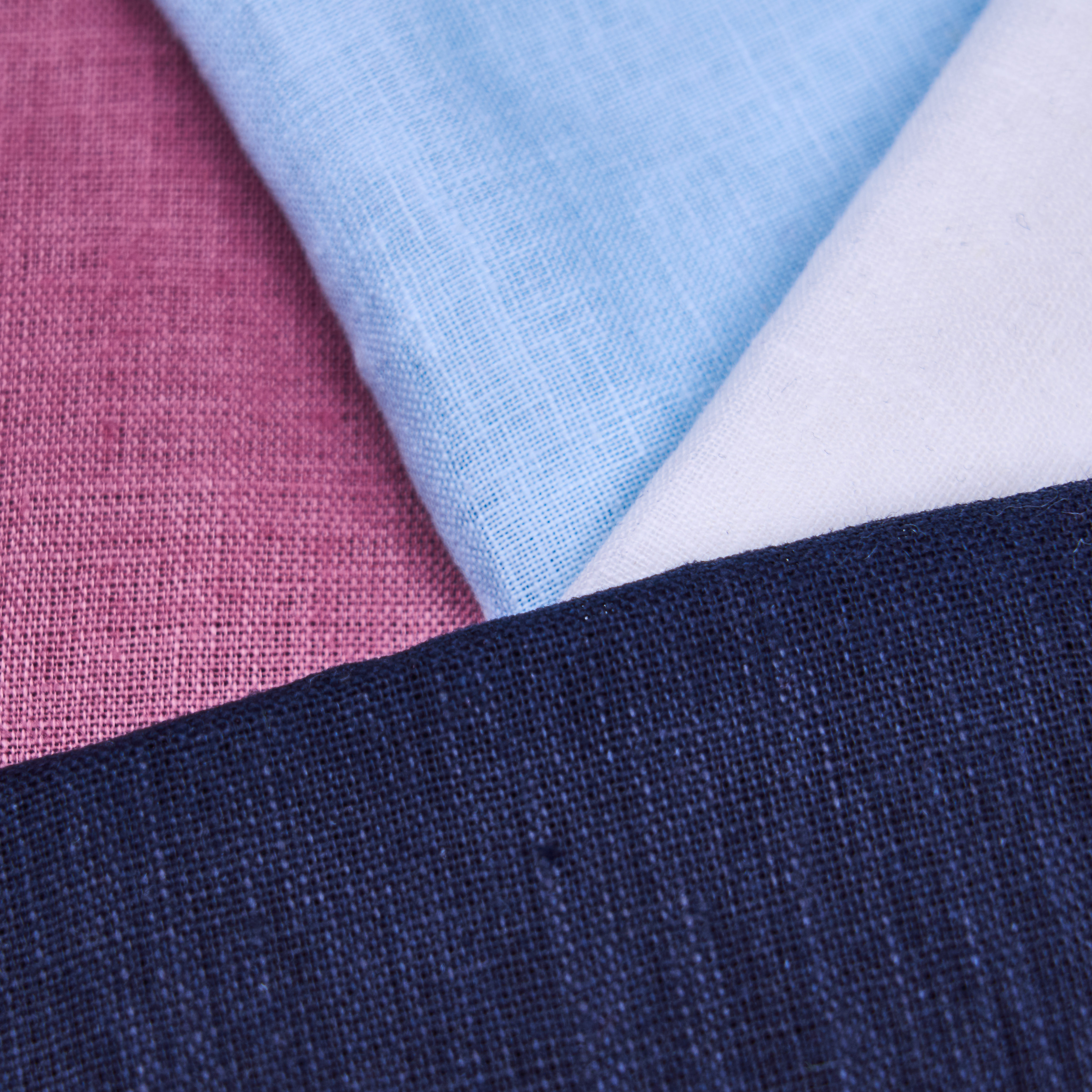 Summae Tenduntiae Panni Lini Anno 2025: Colores et Texturae