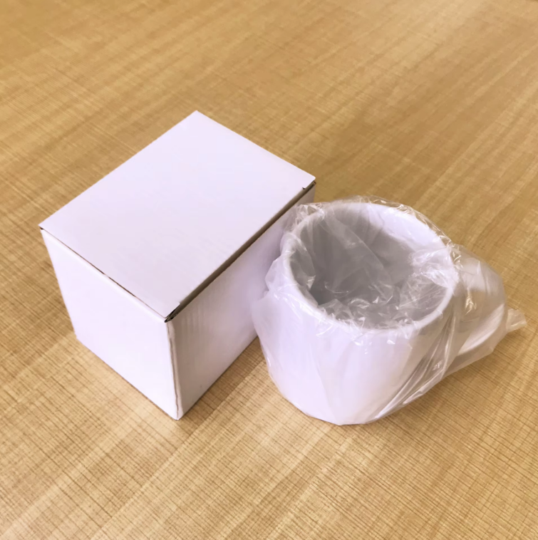 Does ceramic dinner set with hand-painted patterns suit home decoration?