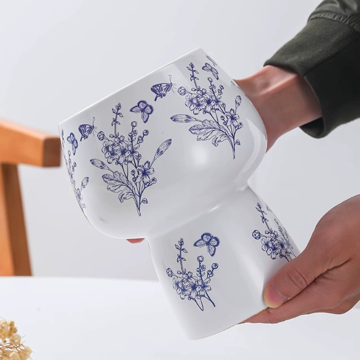 What Stories Do Blue and White and Celadon Intangible Heritage Vases Tell?
