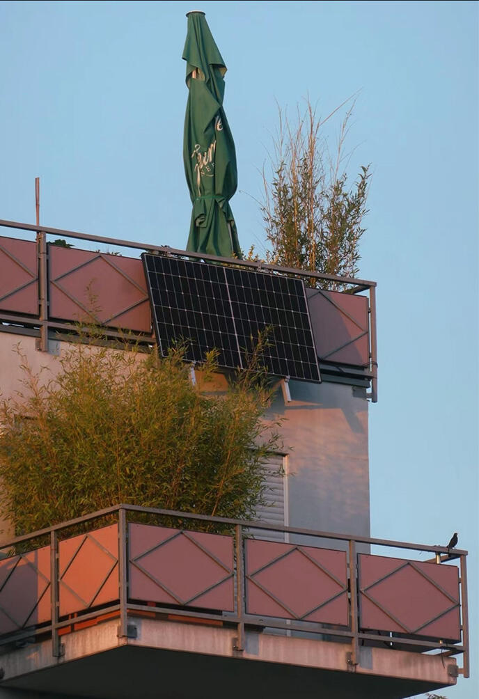 Title: Attaching Solar Panels The Secret to Successful Energy Collection