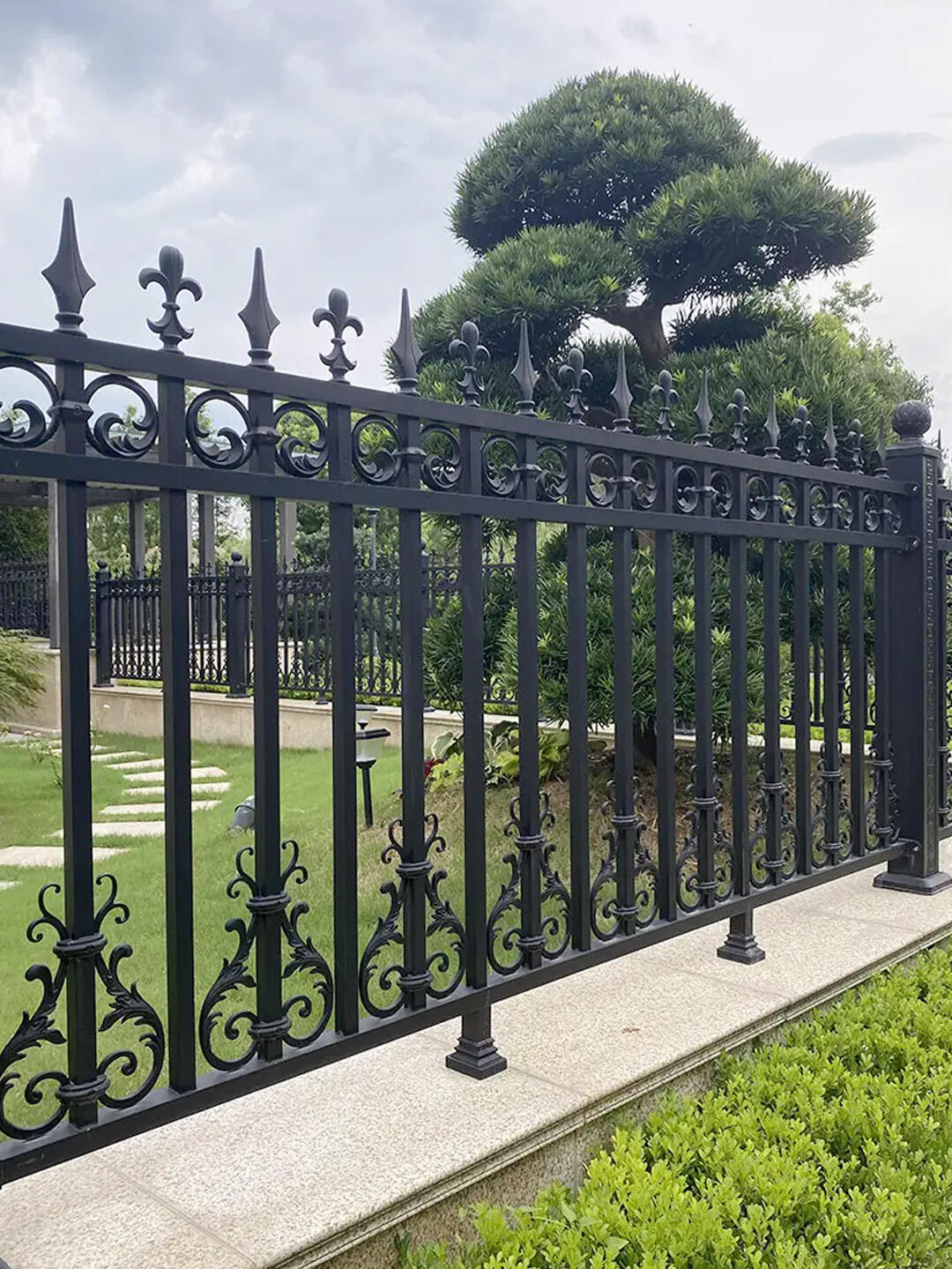 Steel Fence Posts: Building Durable Barriers