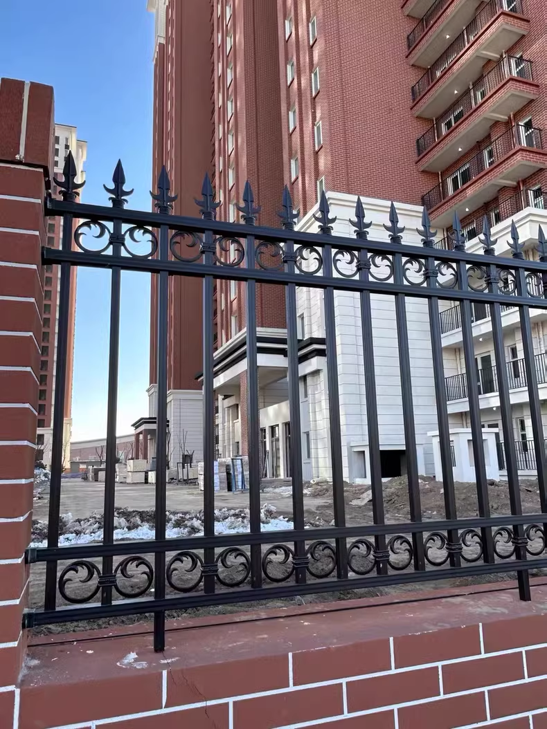 Heavy-Duty Galvanized Steel Fence Post for Security -Strengthen Your Area