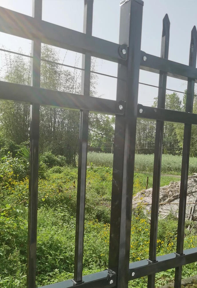The Ultimate Fencing Solution] Steel Fence Post with Adjustable Height