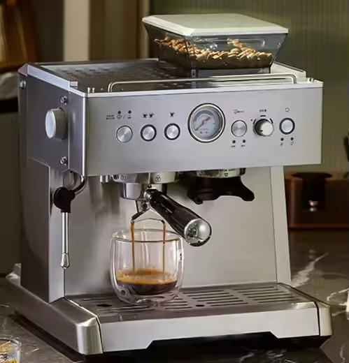 Automatic coffee machines with high-tech features: Improve your Coffee-Making Experience