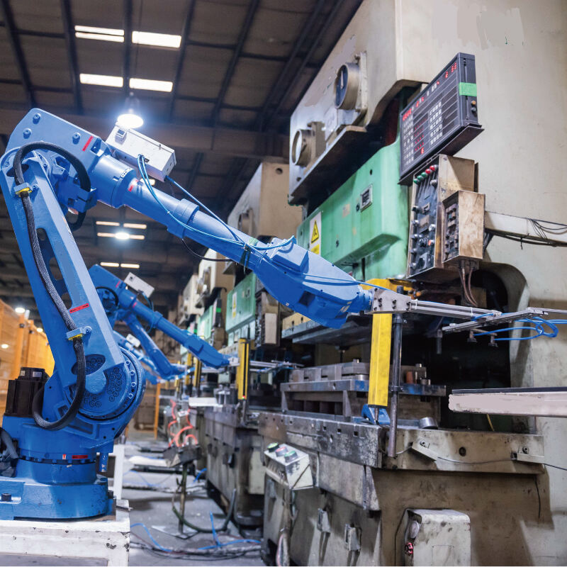 Robots And Manufacturing: Innovation And Efficiency